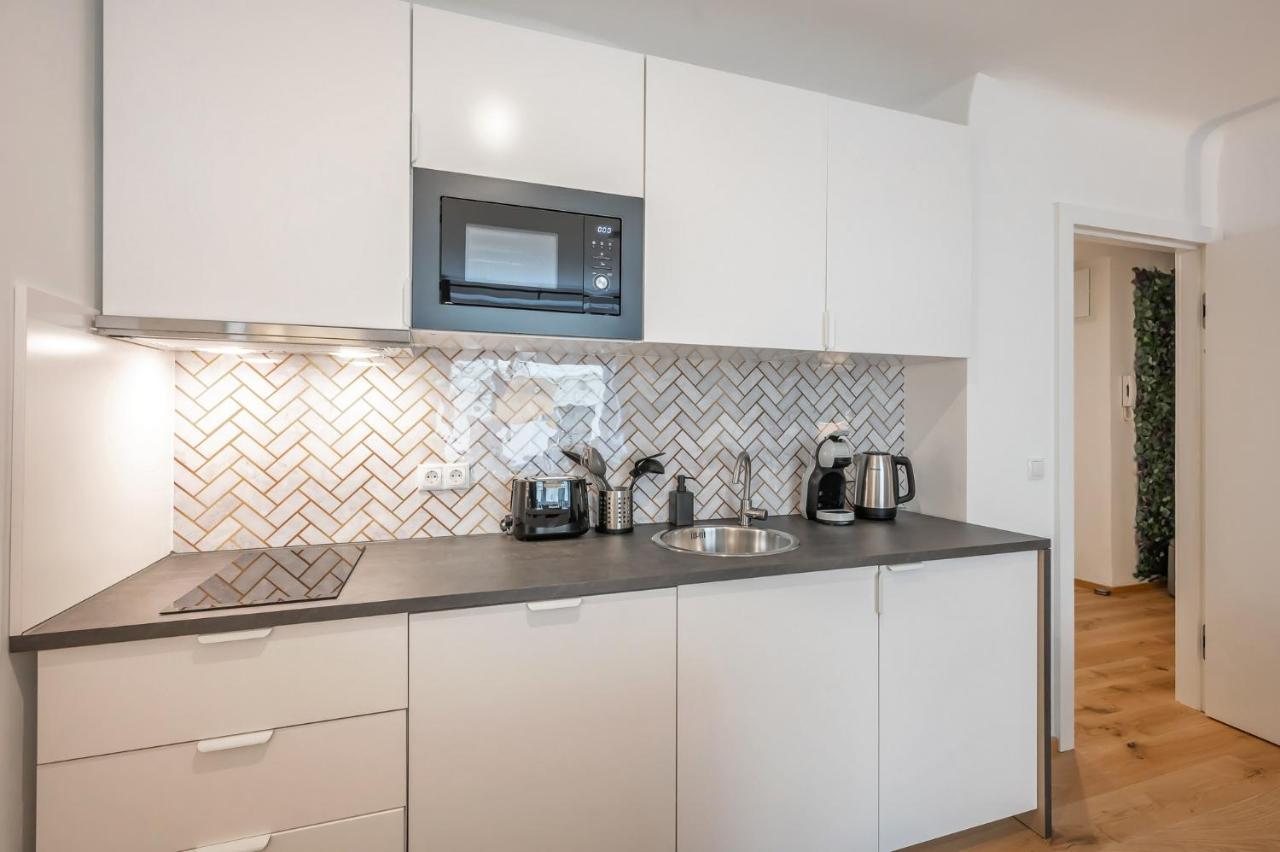 Modern City Center Apartment Vienna Esterno foto