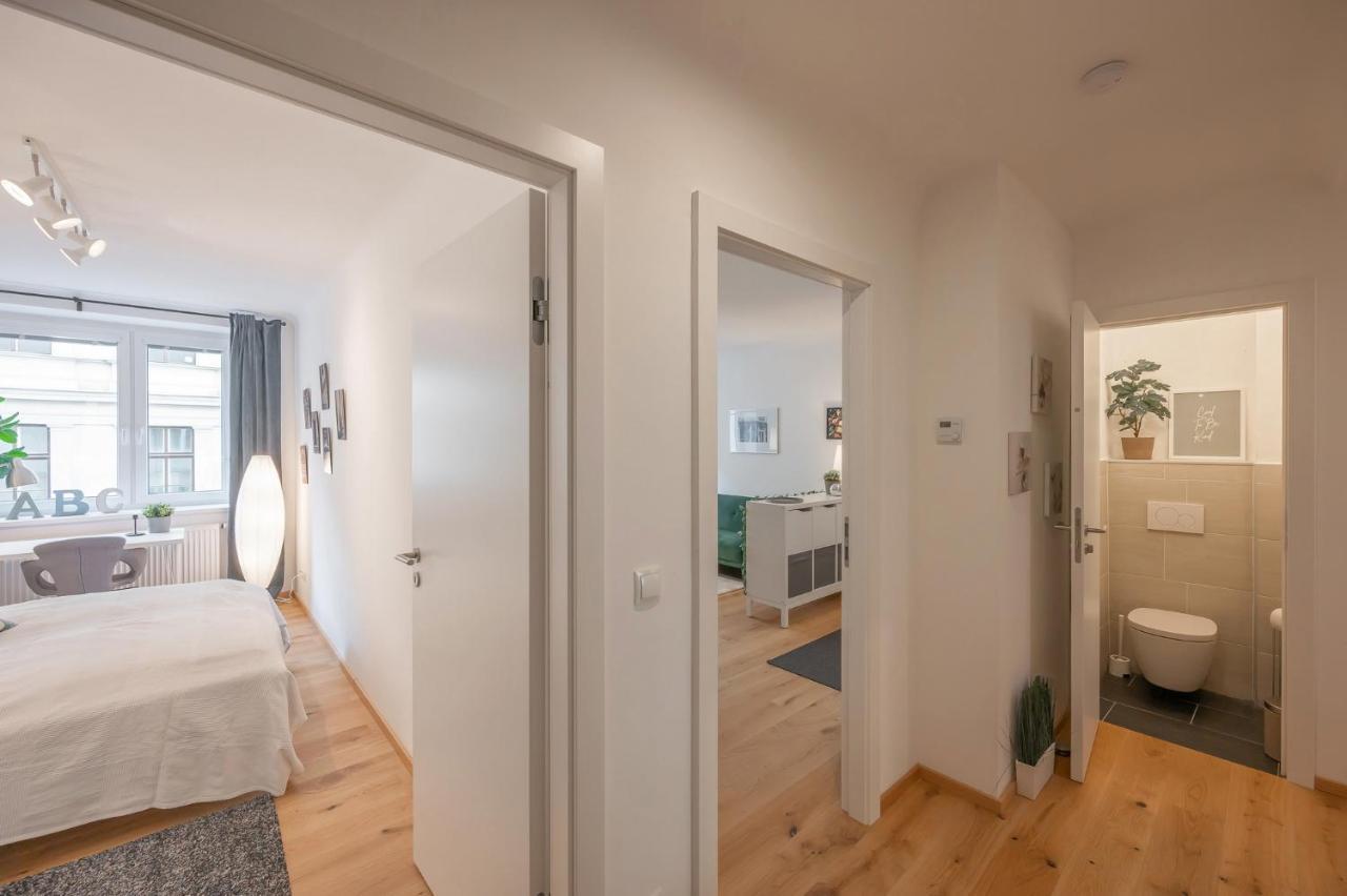 Modern City Center Apartment Vienna Esterno foto